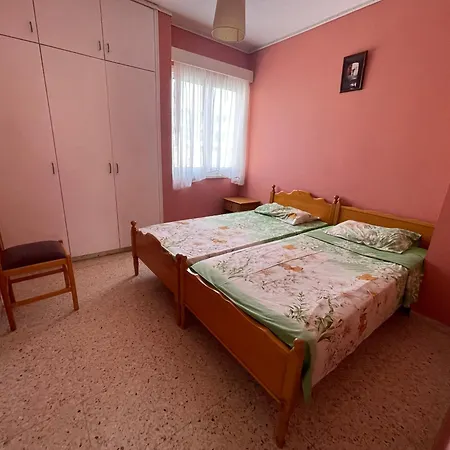 Apartment Charming & Comfy 2 Minutes To Mackenzie & 5 Minutes To Airport, Close To Restaurants & Center