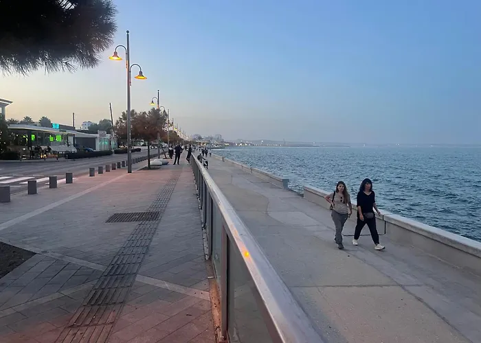 Charming & Comfy 2 Minutes To Mackenzie & 5 Minutes To Airport, Close To Restaurants & Center Apartament *