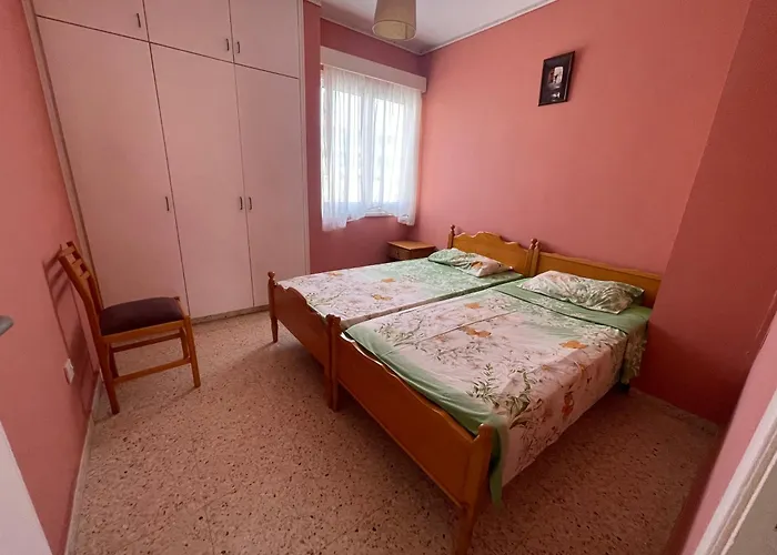 Апартаменты Charming & Comfy 2 Minutes To Mackenzie & 5 Minutes To Airport, Close To Restaurants & Center